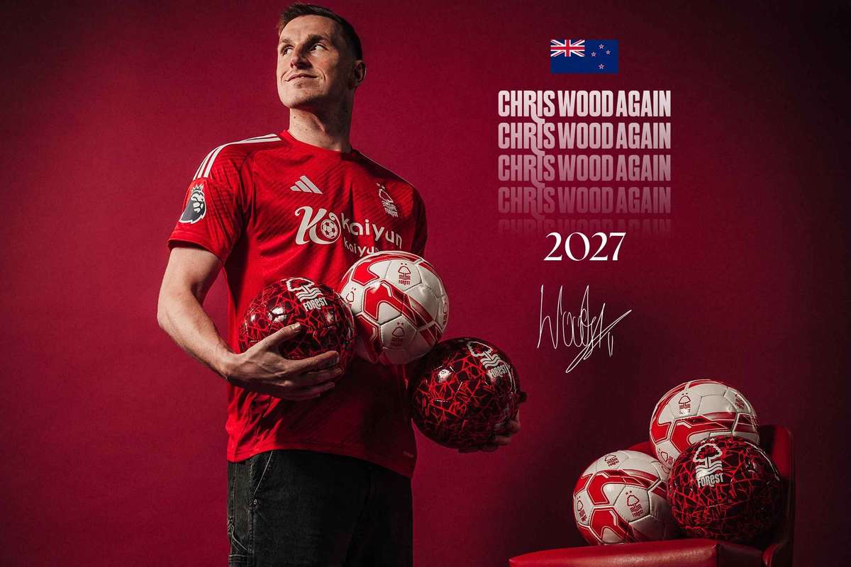 Chris Wood si a prelungit contractul cu Nottingham Forest