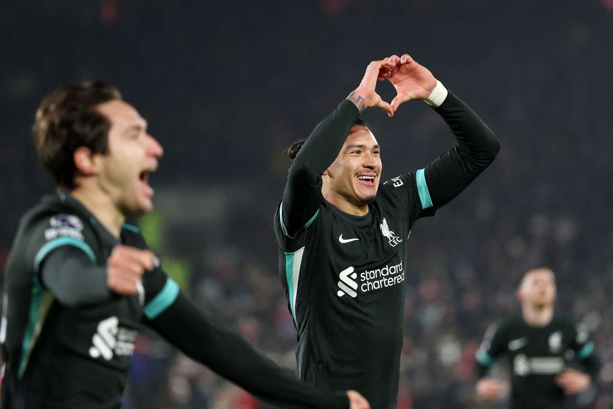 Darwin reuseste dubla in prelungiri Liverpool invinge Brentford