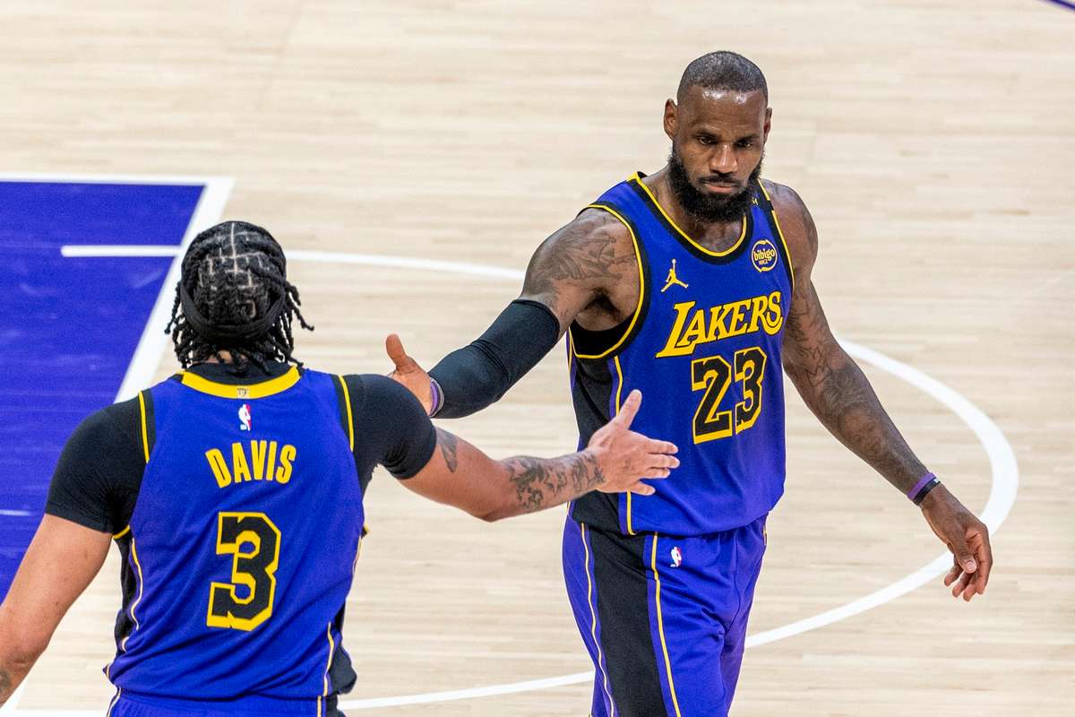 LeBron James a noua tripla dubla in sezon