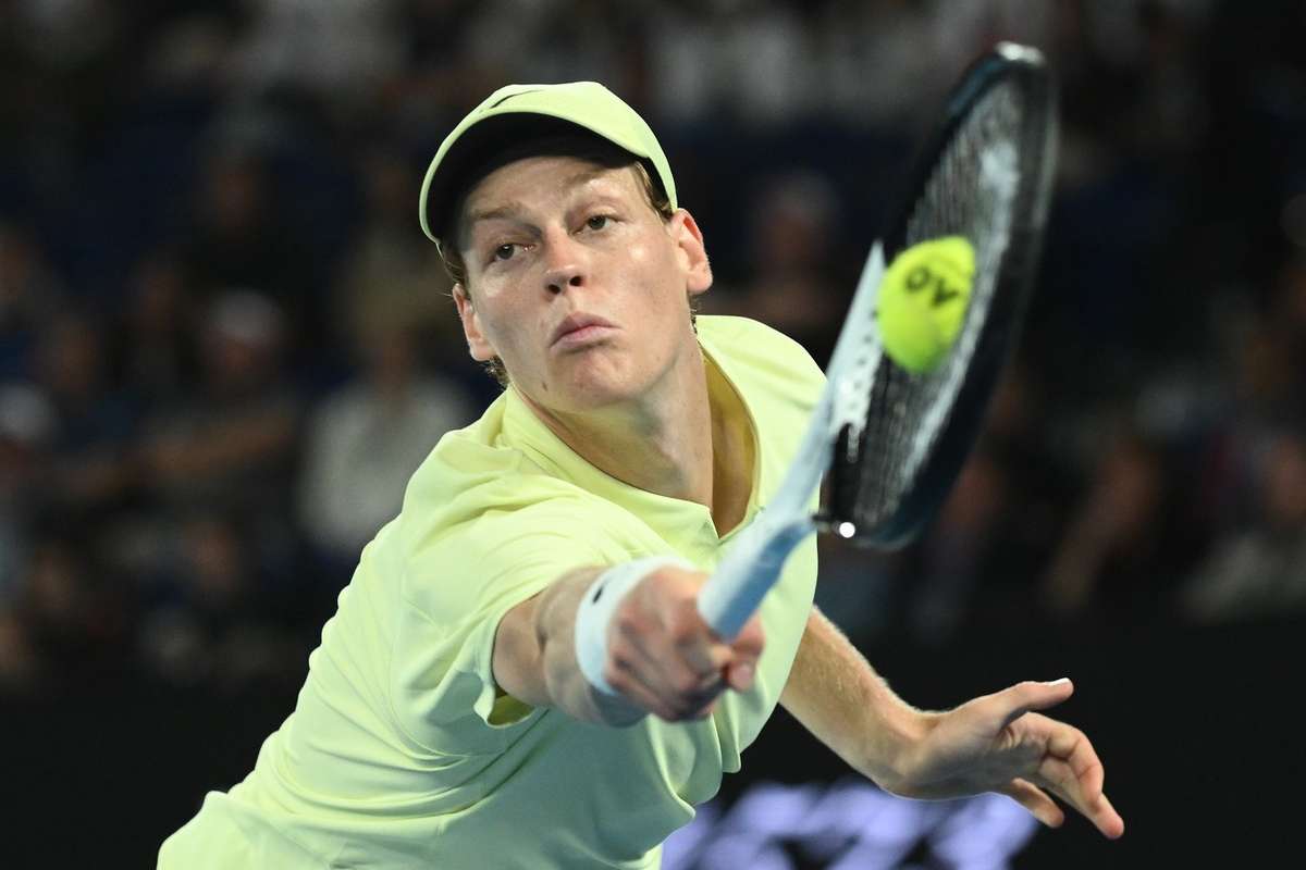 Trackerul de tenis Sinner il invinge pe Shelton si joaca finala Australian Open cu Zverev