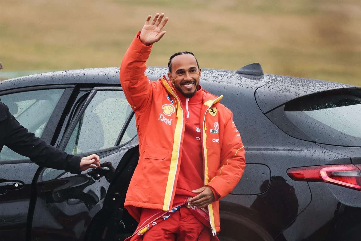 Lewis Hamilton a inceput testele la Ferrari