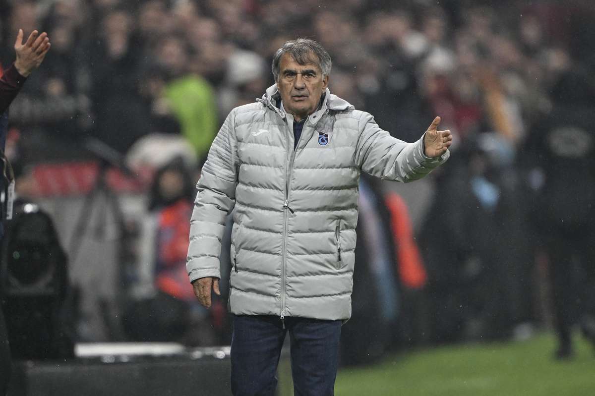 Denis Dragus a ramas fara antrenor Trabzonspor l a concediat pe Senol Gunes