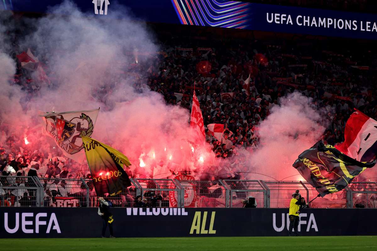 Partida Barcelona Borussia Dortmund considerata meci cu risc ridicat