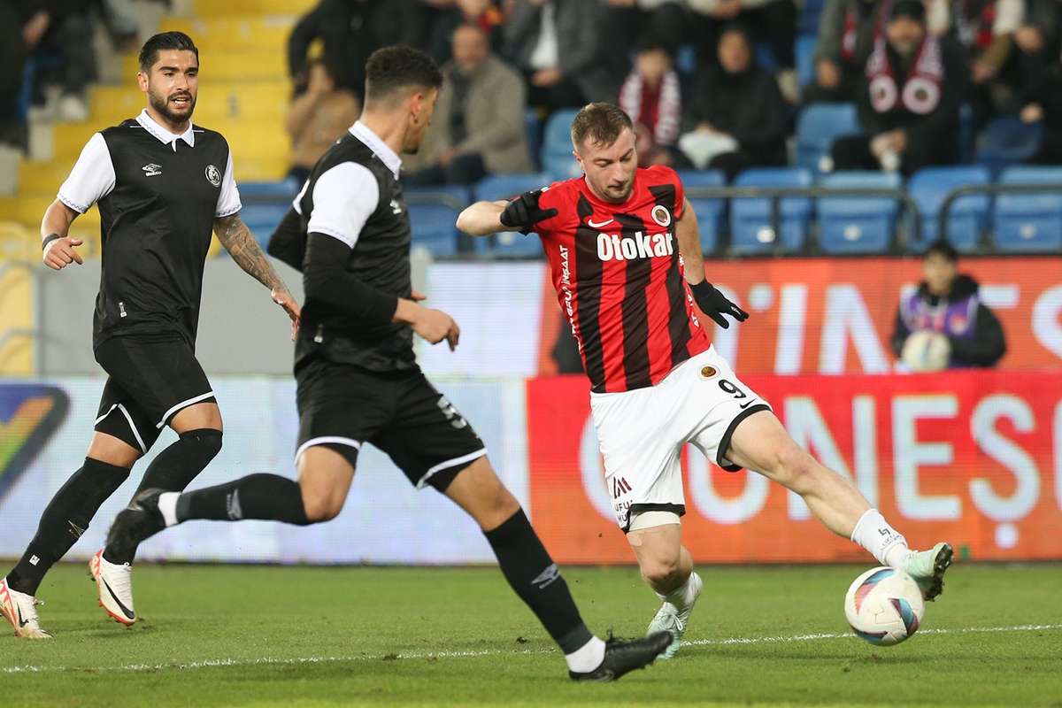 VIDEO Fostul atacant al FCSB a inscris din nou in Turcia si a ajuns la trei goluri in patru meciuri