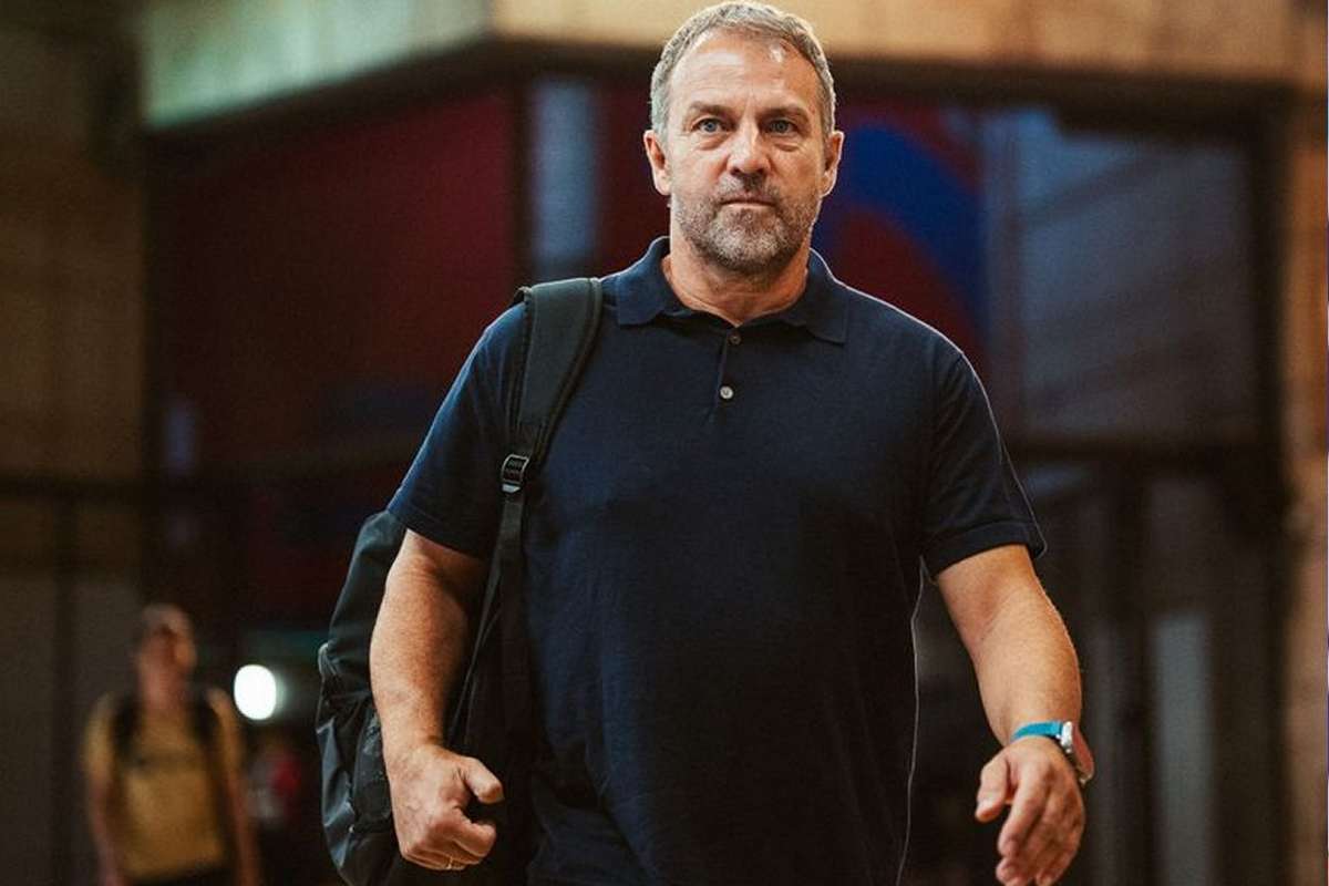 Flick raspunde zvonurilor despre un nou contract cu Barcelona