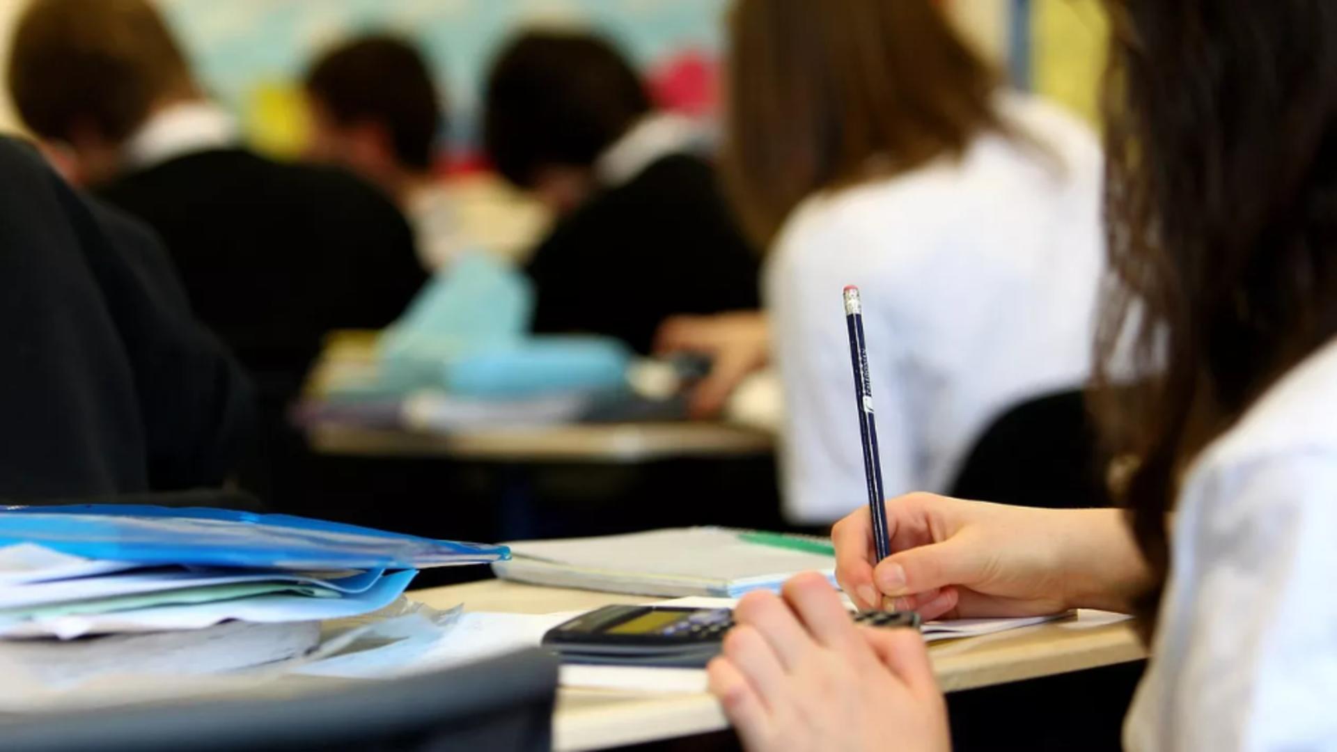 Numarul elevilor care primesc 500 lei a crescut