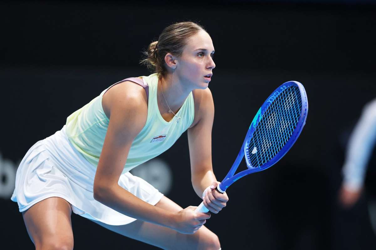 Tracker tenis Todoni s a retras rapid Ruse vs Kostovic Ostapenko castiga la Stuttgart