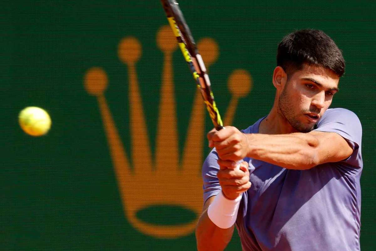 Urmarire Tenis Alcaraz debut in semifinalele Monte Carlo Musetti vs Tsitsipas