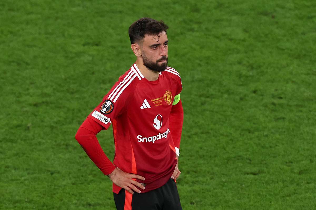 Jucatorii il roaga pe Bruno Fernandes sa ramana la Manchester United