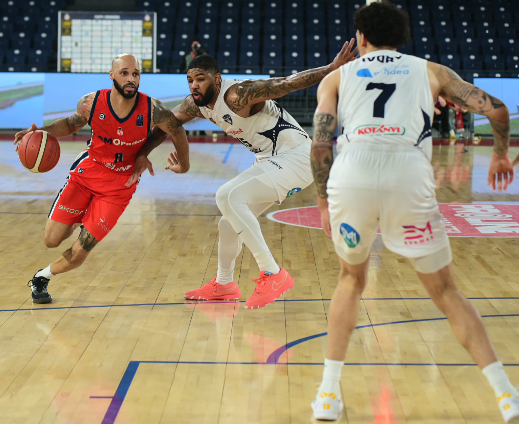 Leii rosii au invins CSO Voluntari in meciul doi