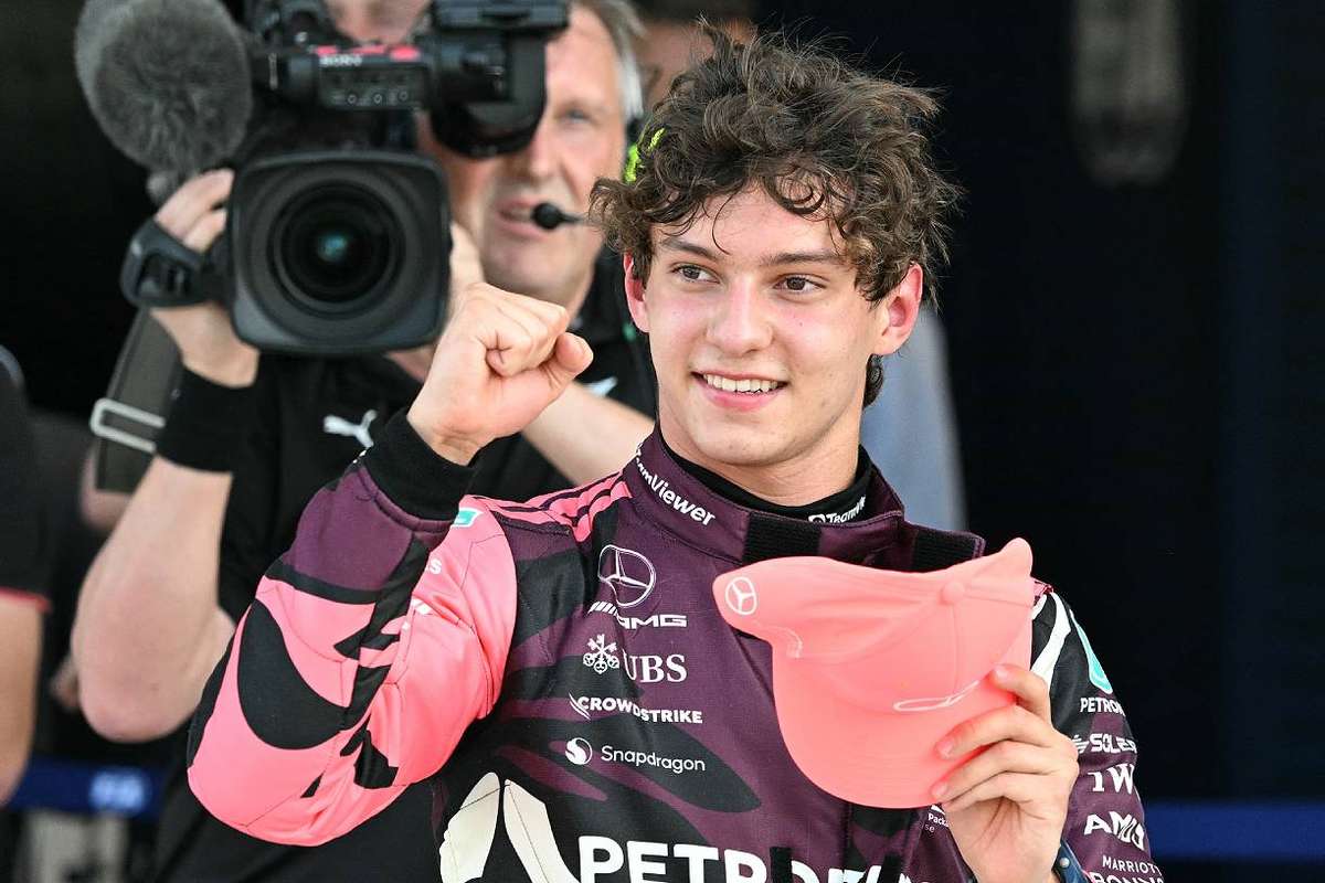 Surpriza in Formula 1 Kimi Antonelli obtine pole positionul