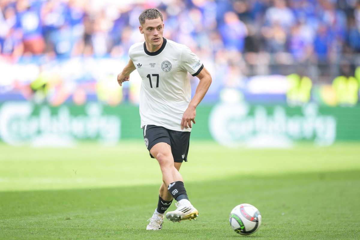 Liverpool si Leverkusen au realist un transfer record