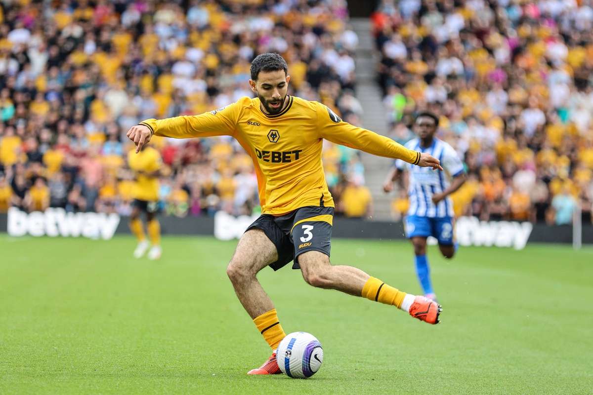 Manchester City aproape de un acord pentru Ait Nouri