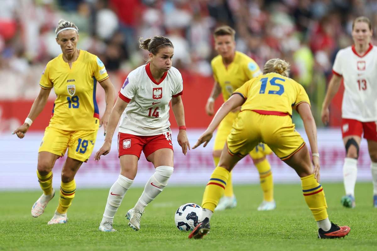 Nationalea feminina de fotbal Romania retrogradeaza in Grupa C