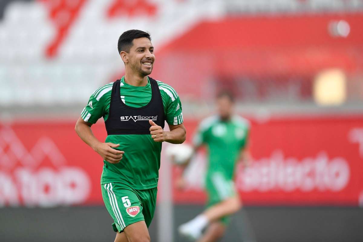 Oficial a semnat cu River Plata Montevideo dupa 8 ani in Romania