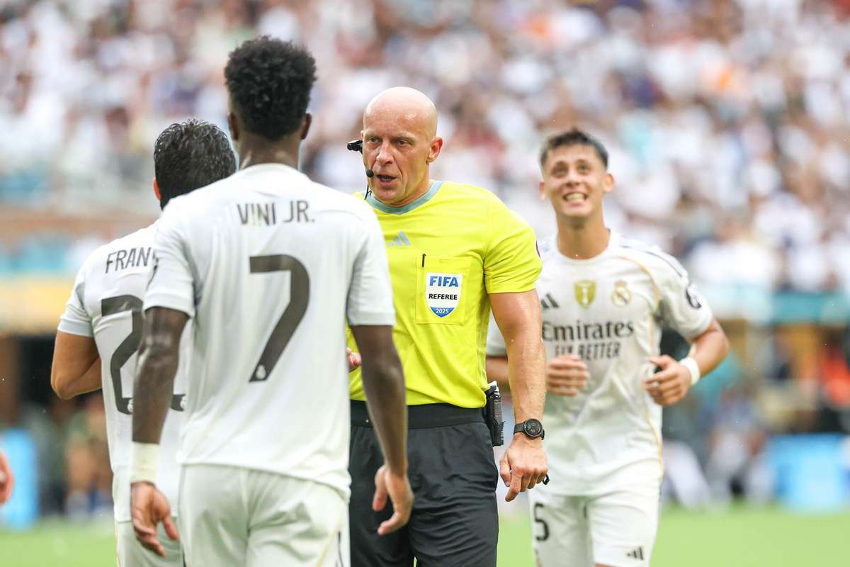 Arbitrii seminifinalelor Cupei Mondiale a Cluburilor Kovacs ignorat din nou