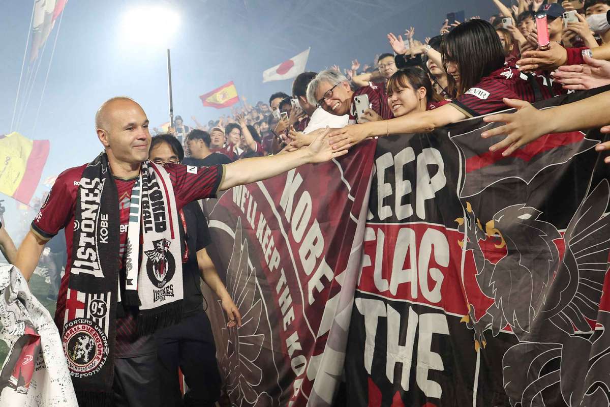 Barcelona va infrunta Vissel Kobe dintr un meci amical