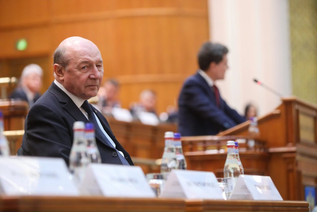 CCR Legea anularii privilegiilor fostilor sefi de stat neconstitutionala Beneficiar Basescu