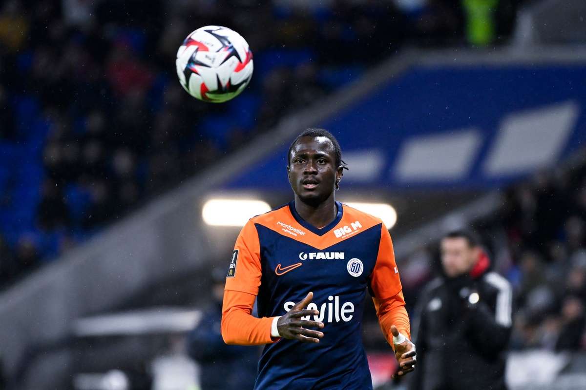 Dinamo negociaza cu un fundas din Ligue 1 obstacolul e salariul