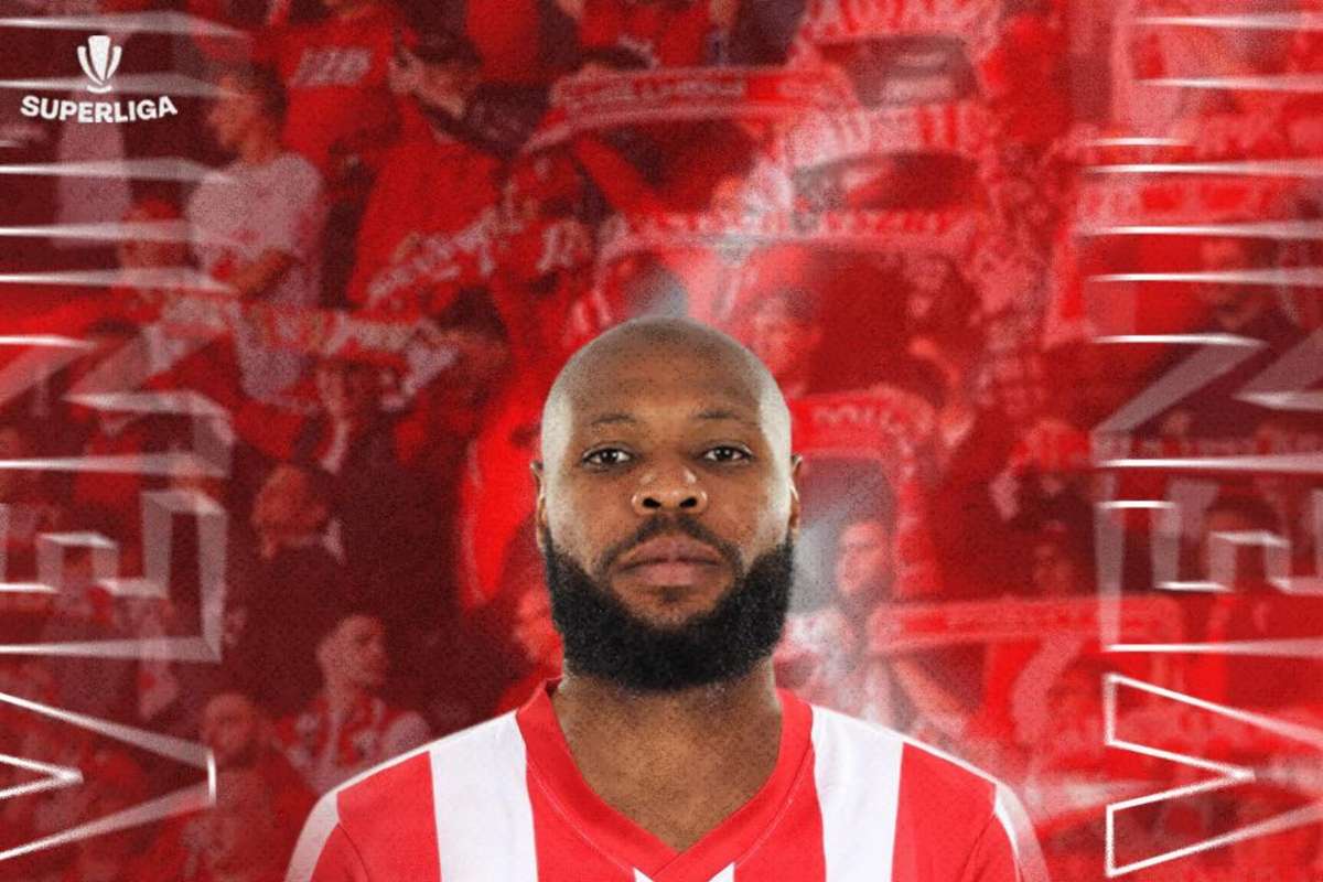 La nici 24 de ore de la despartire noul sau club a fost prezentat