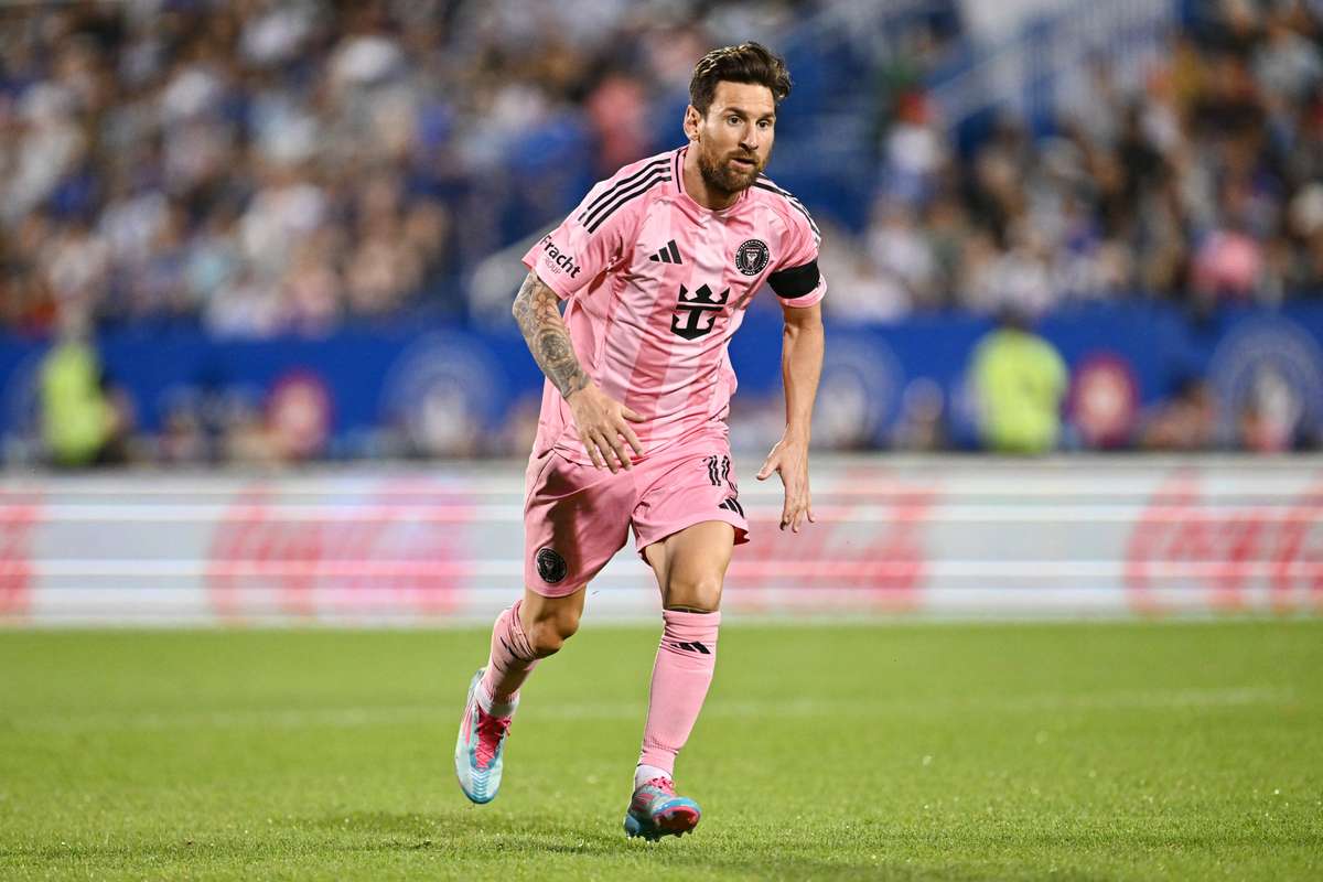 Lionel Messi poate schimba echipa din nou