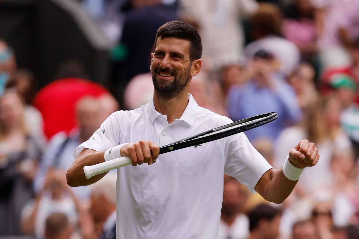 Novak Djokovic se califica in sferturile de finala la Wimbledon