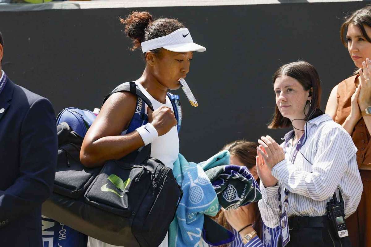 O glorie ce a apus Naomi Osaka paraseste Wimbledon