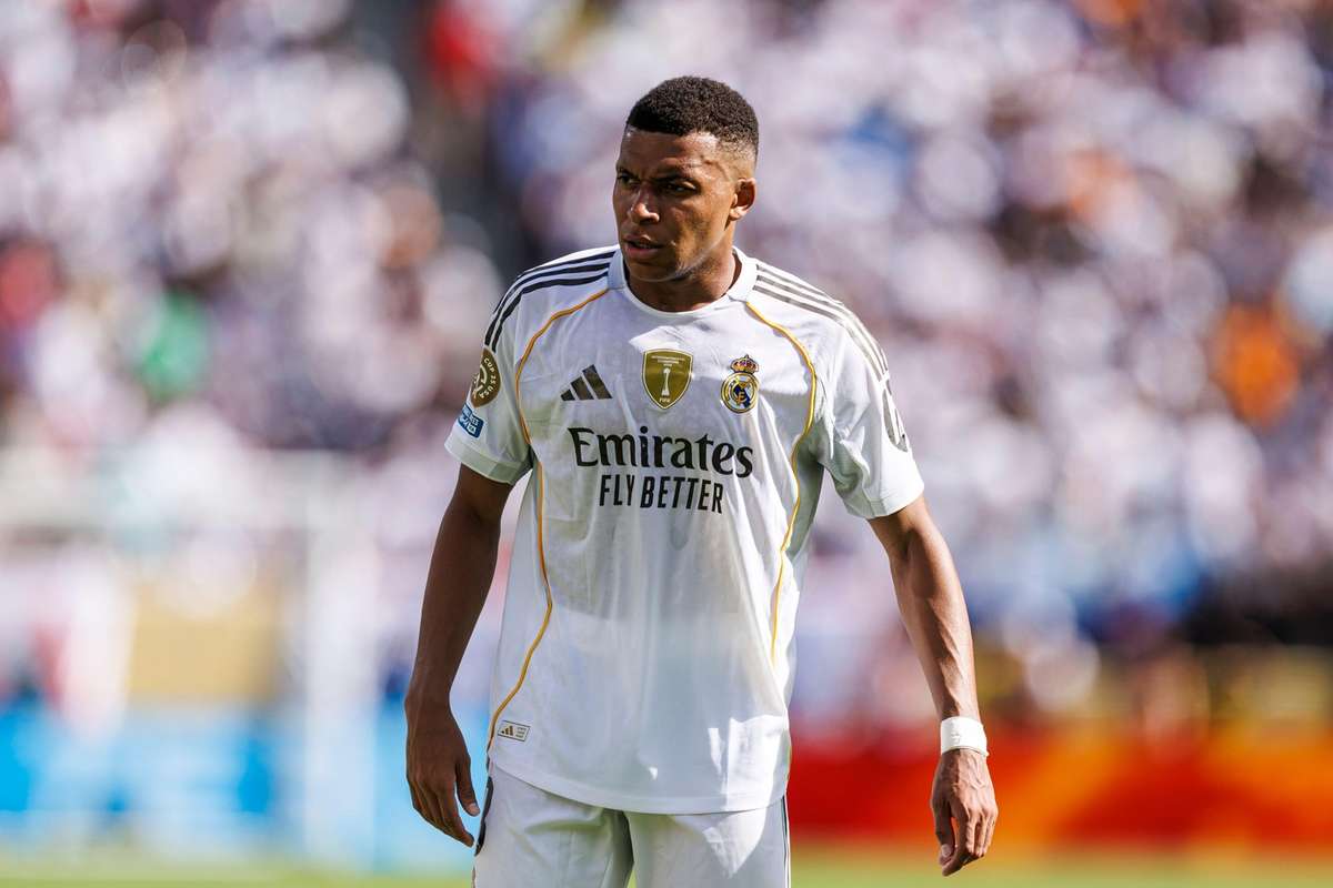 Oficial Kylian Mbappe va purta numarul 10 la Real Madrid
