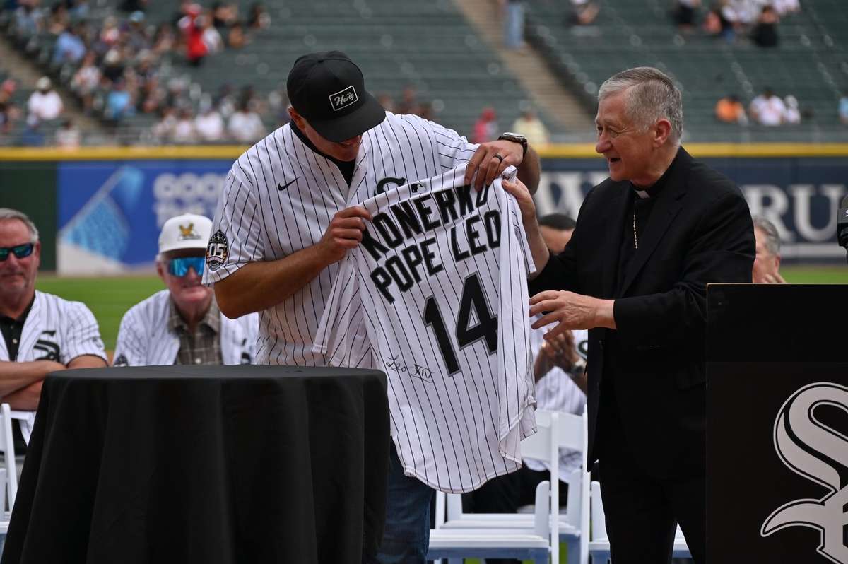 Papa Leon fan infocat de baseball