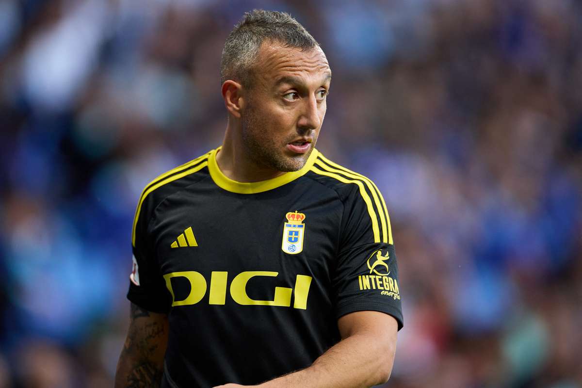Santi Cazorla a semnata cu Real Oviedo la 40 de ani