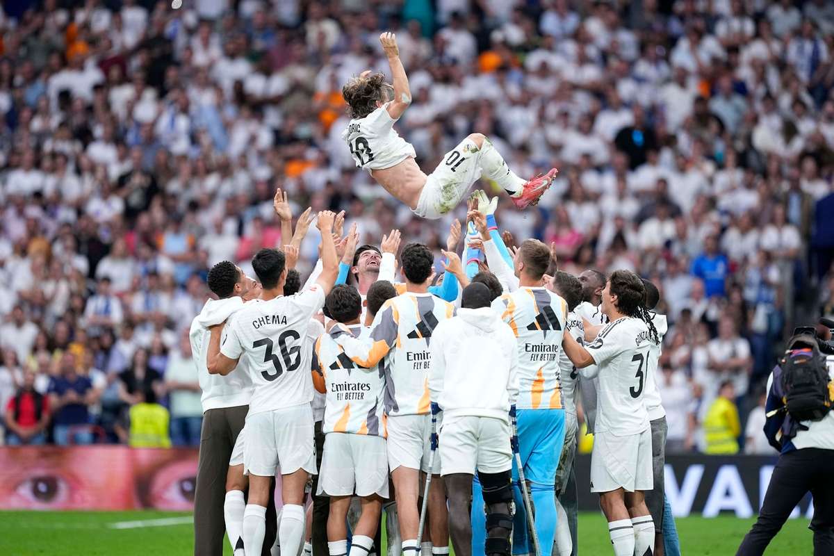 Cererea echipei Real Madrid de a amana meciul de debut a fost respins