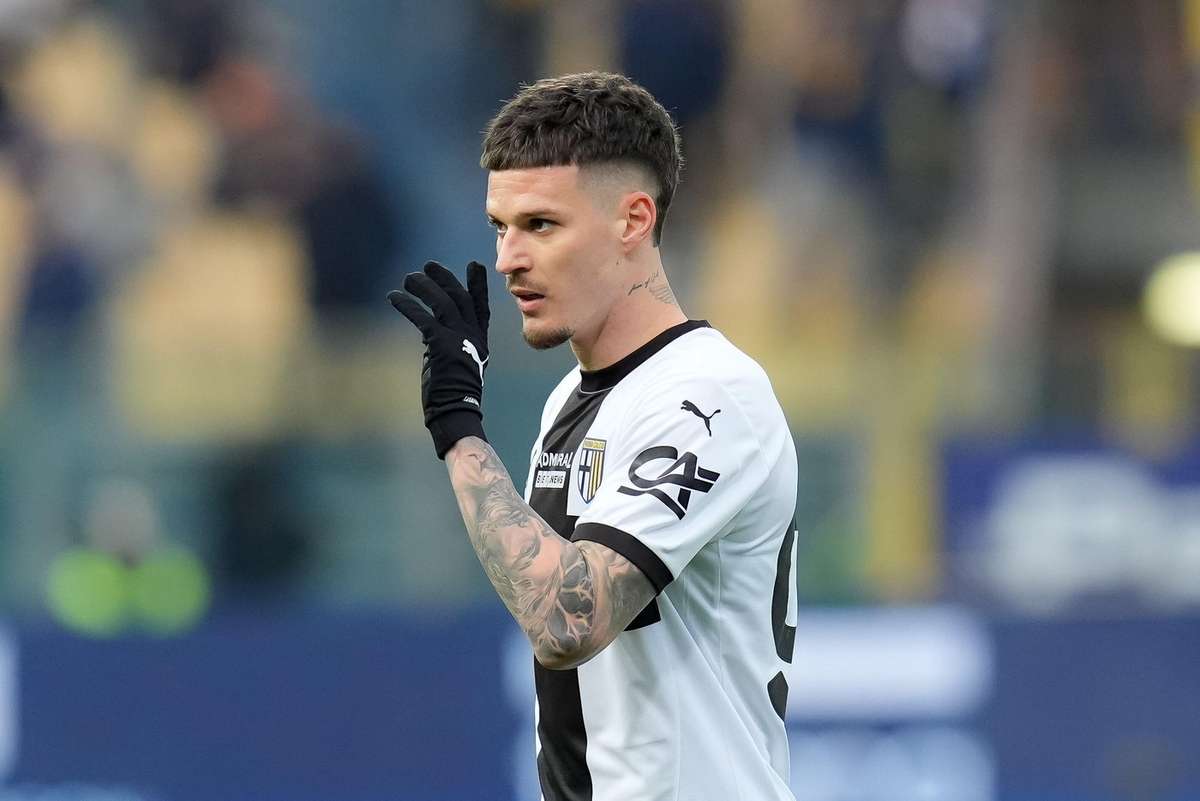 PSV si Parma se apropie de un acord pentru Dennis Man Concesia facuta de Cruciai