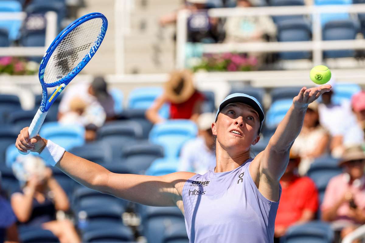 Swiatek calificata fara sa joace la Cincinnati Kostyuk s a retras