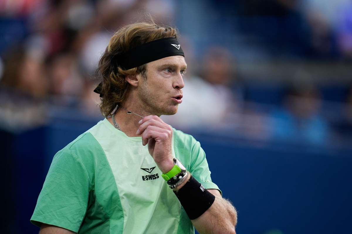 Tennis Tracker Rublev eliminat de Fritz Osaka invinge Svitolina