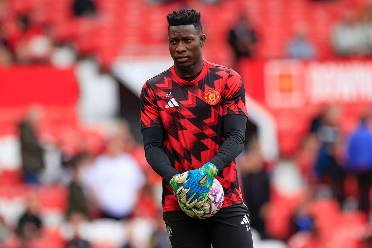 Andre Onana aproape sa paraseasca Old Trafford