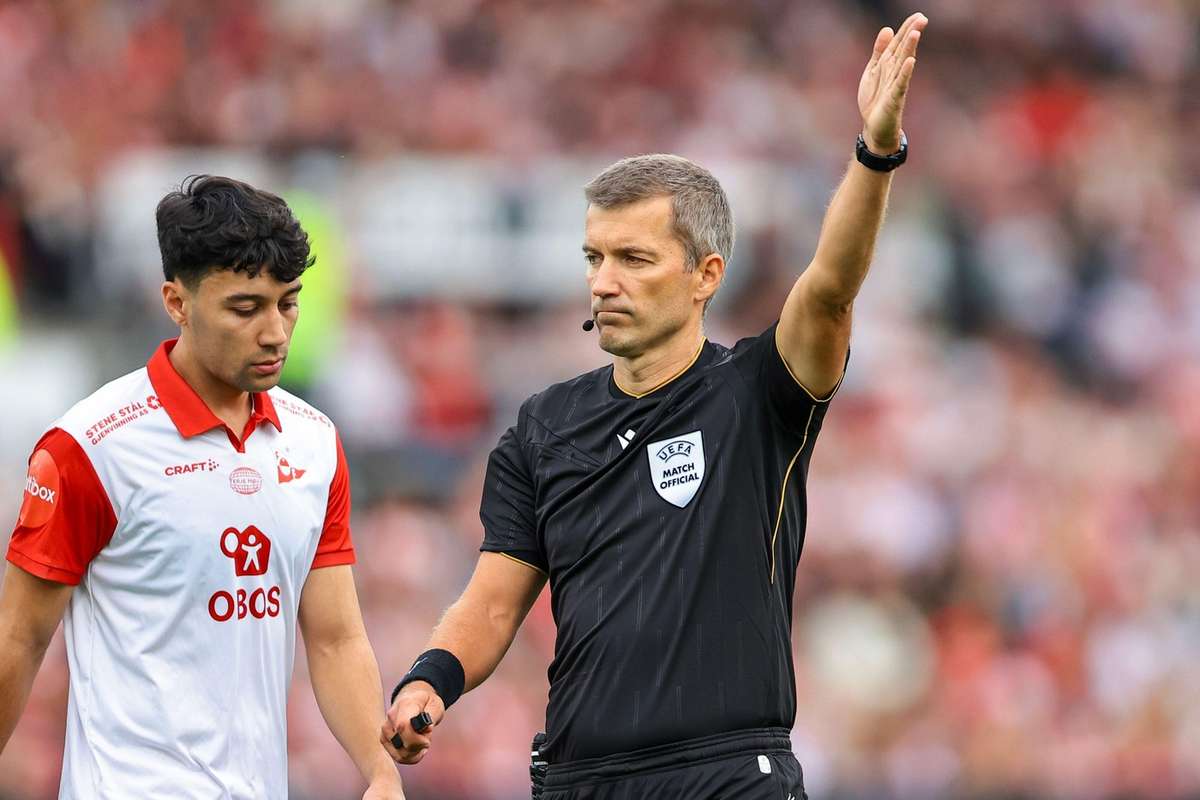 Cine este arbitrul meciului Go Ahead Eagles