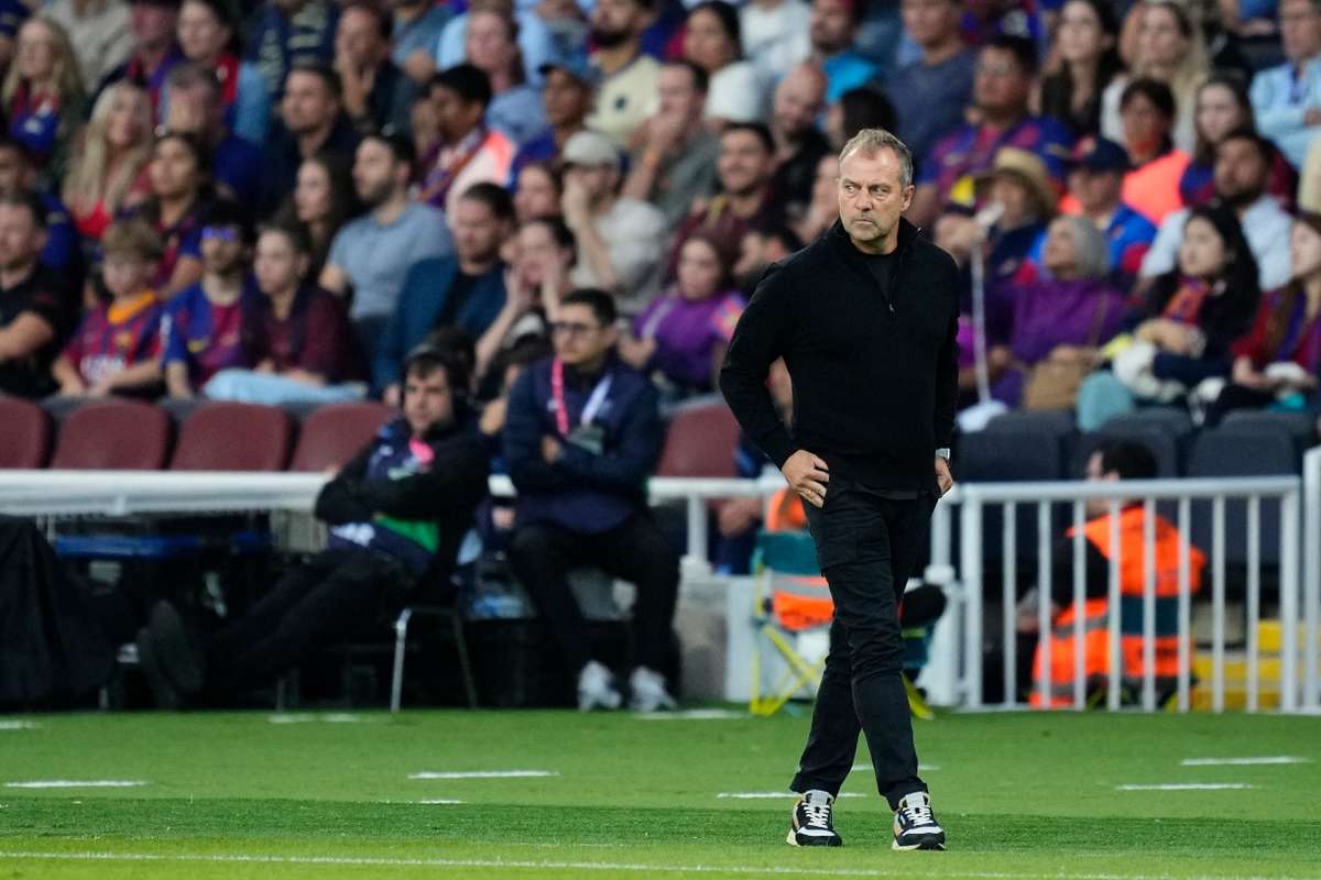 Hansi Flick rezervat dupa ce Barcelona e lider Sezonul e lung