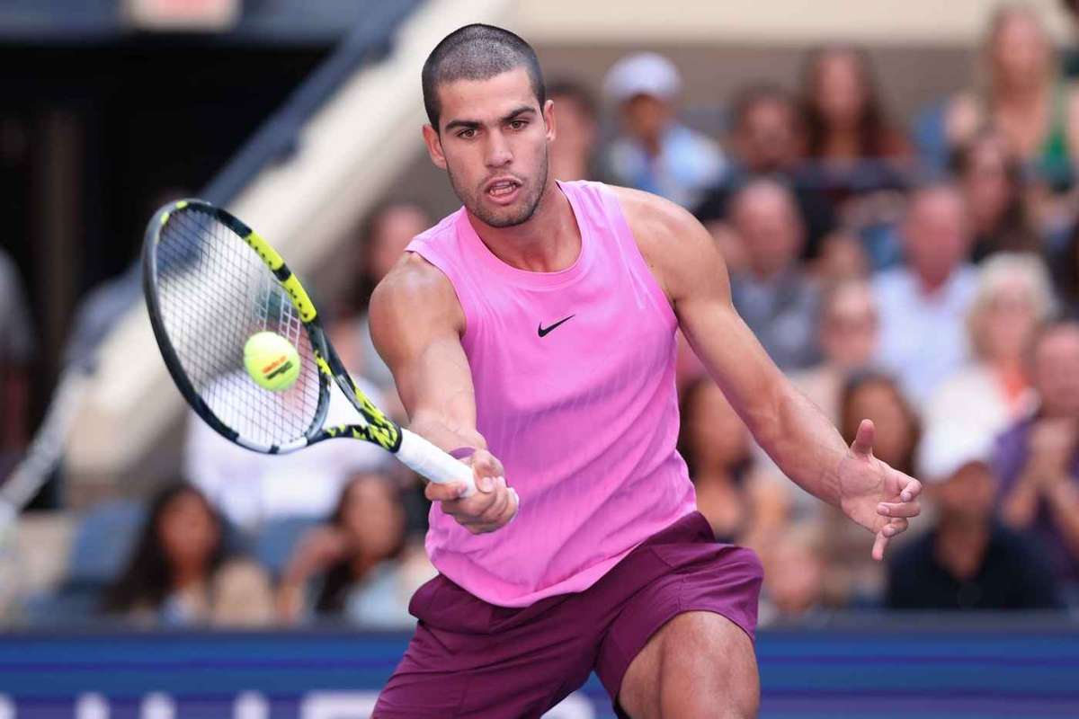Tracker de Tenis Sinner calificat in sferturi Alcaraz deschide seria