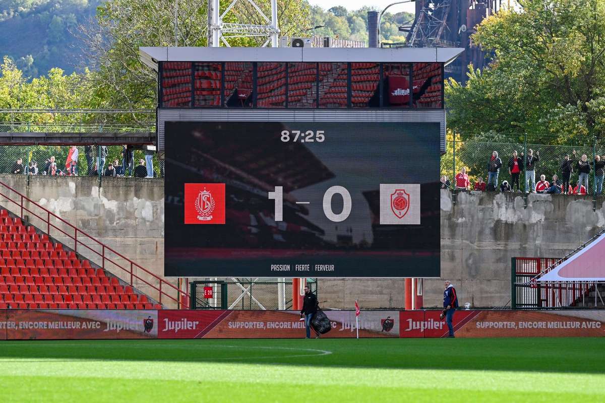 Meci intrerupt si reluat dupa trei zile pentru 7 minute