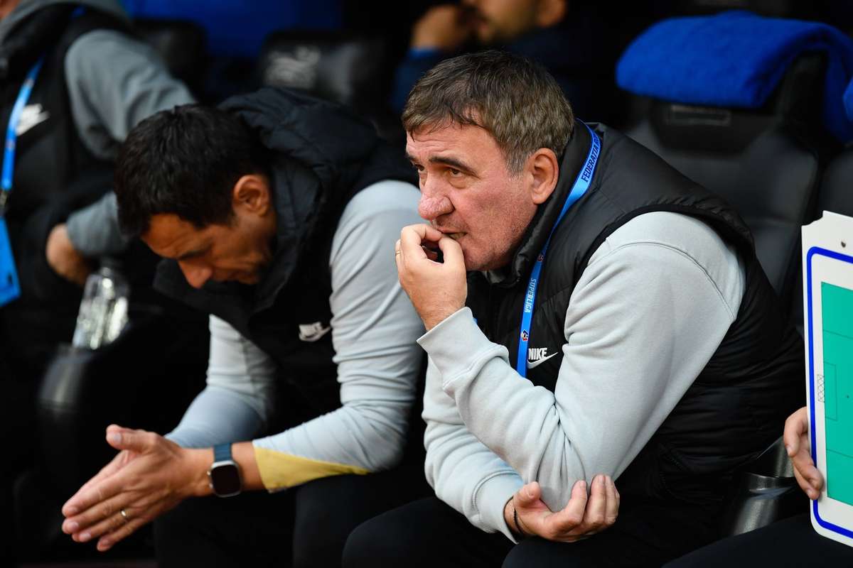 Gica Hagi il apara pe Mircea Lucescu E gresit