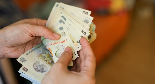 Lovitura pentru guvernul Bolojan Taxele raman neschimbate