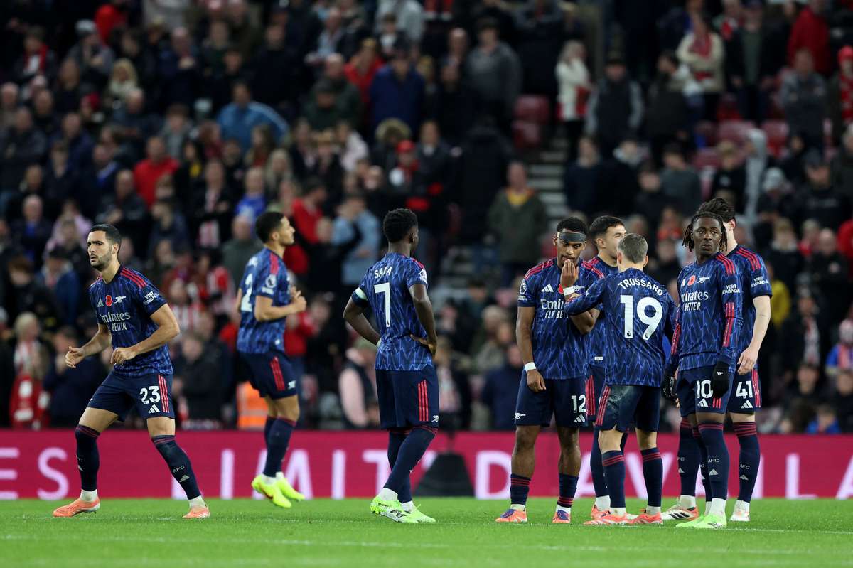 Meciuri reprogramate pentru Arsenal si Crystal Palace