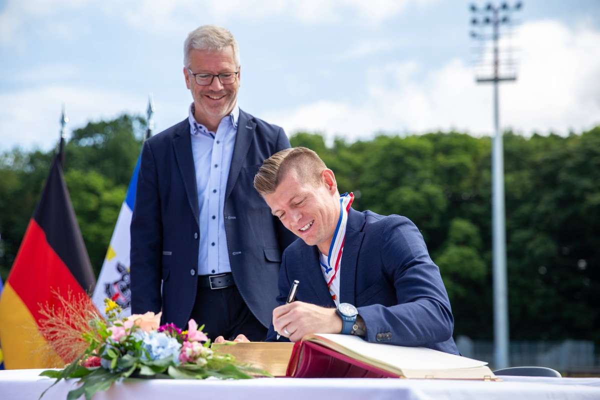 Toni Kroos va primi cea mai importanta medalie din Germania