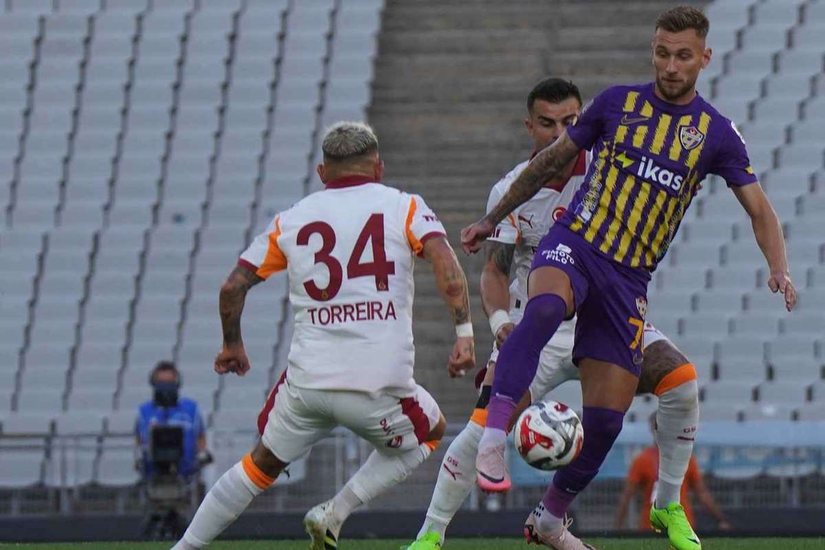 Denis Dragus se intoarce acasa Atacantul revine in Turcia