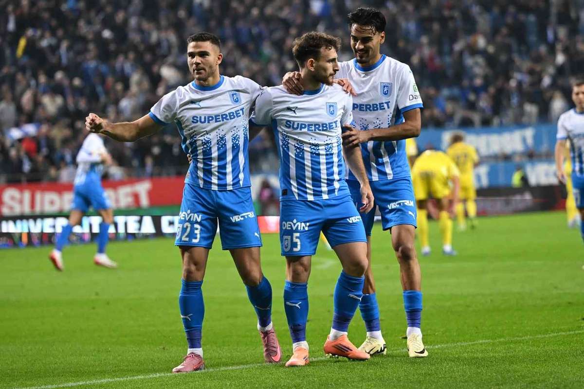 LIVE AEK Atena Univ Craiova Oltenii deschid scorul