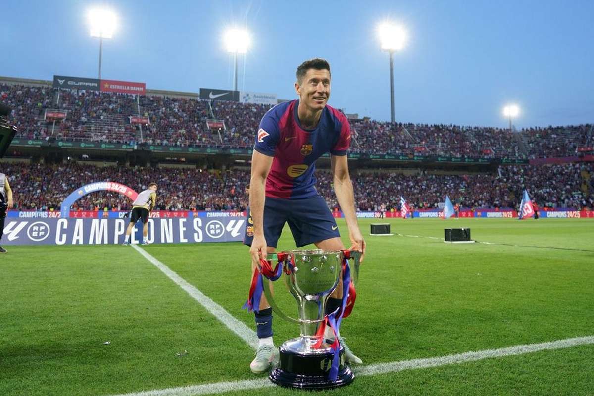Robert Lewandowski posibil adversar pentru Messi