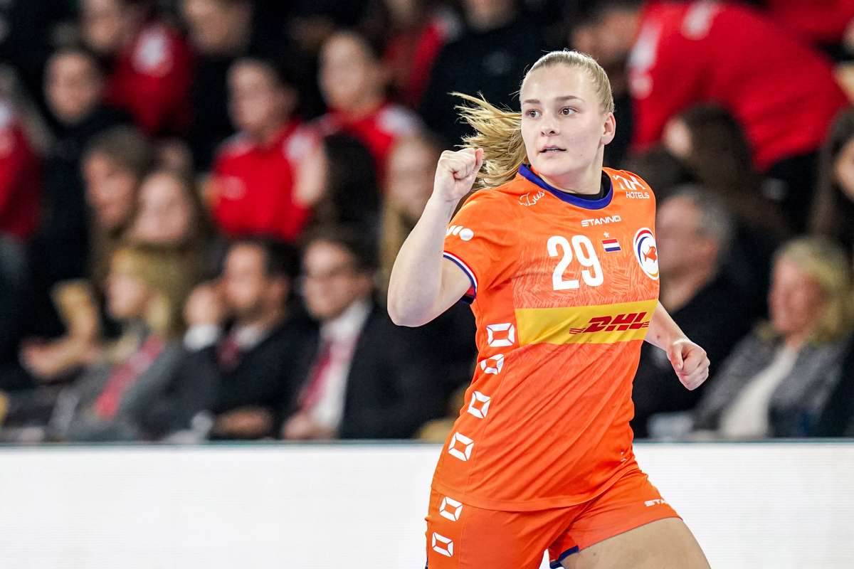 SCM Ramnicu Valcea a transferat o pe Sarah Dekker