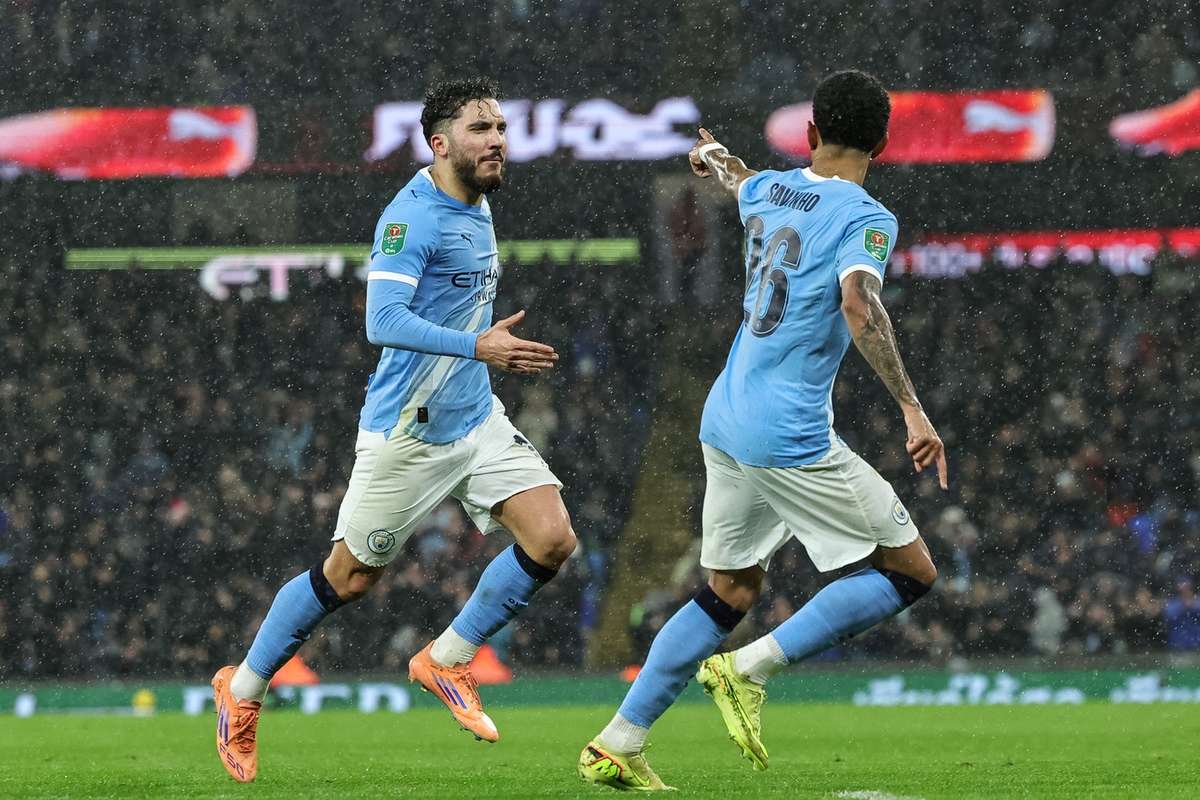 Un gol spectaculos al lui Cherki ajuta Man City in semifinale
