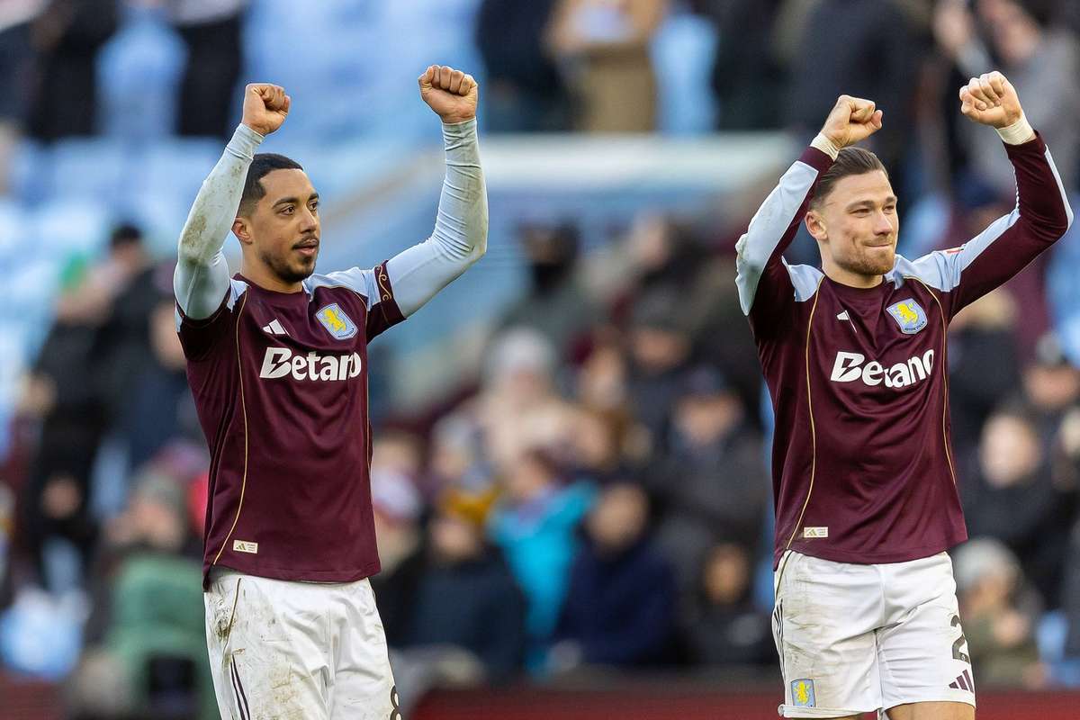 Aston Villa revine in cursa pentru titlu in Anglia