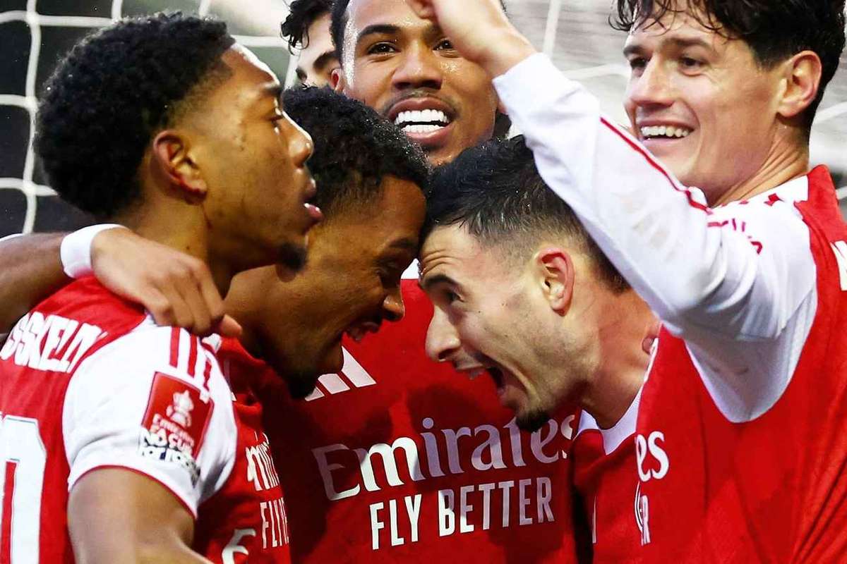 Gabriel Martinelli reuseste un hat trick Arsenal castiga cu Portsmouth